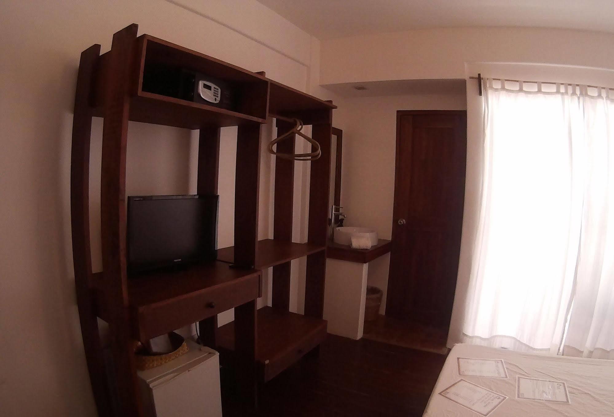 Boracay Coco Huts Hotel Balabag  Bagian luar foto